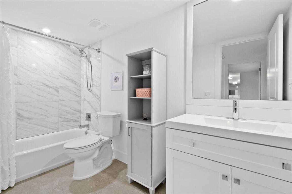 709 7th, Palm Beach Gardens FL 33418