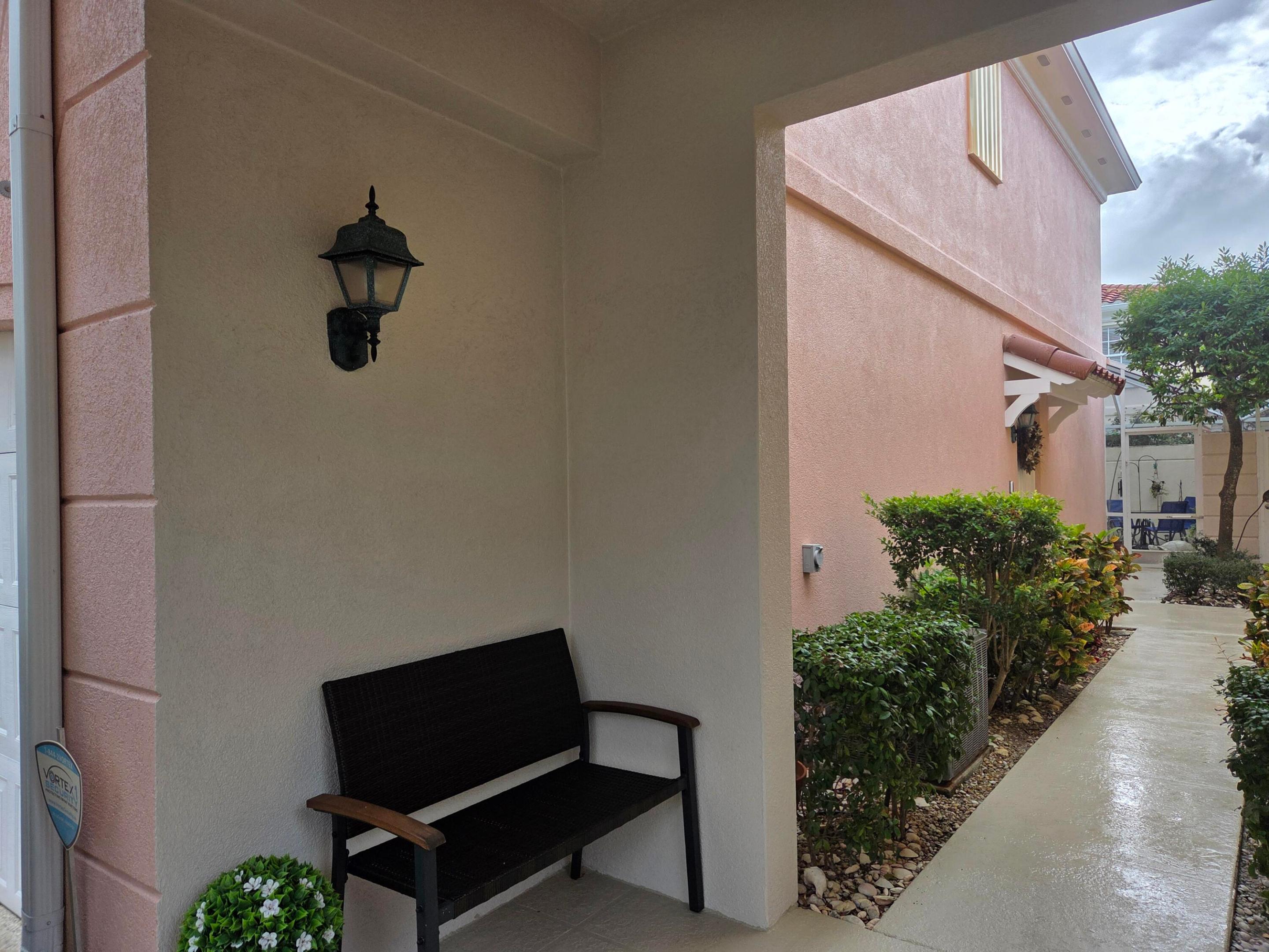 58 Tall Oaks, Tequesta FL 33469