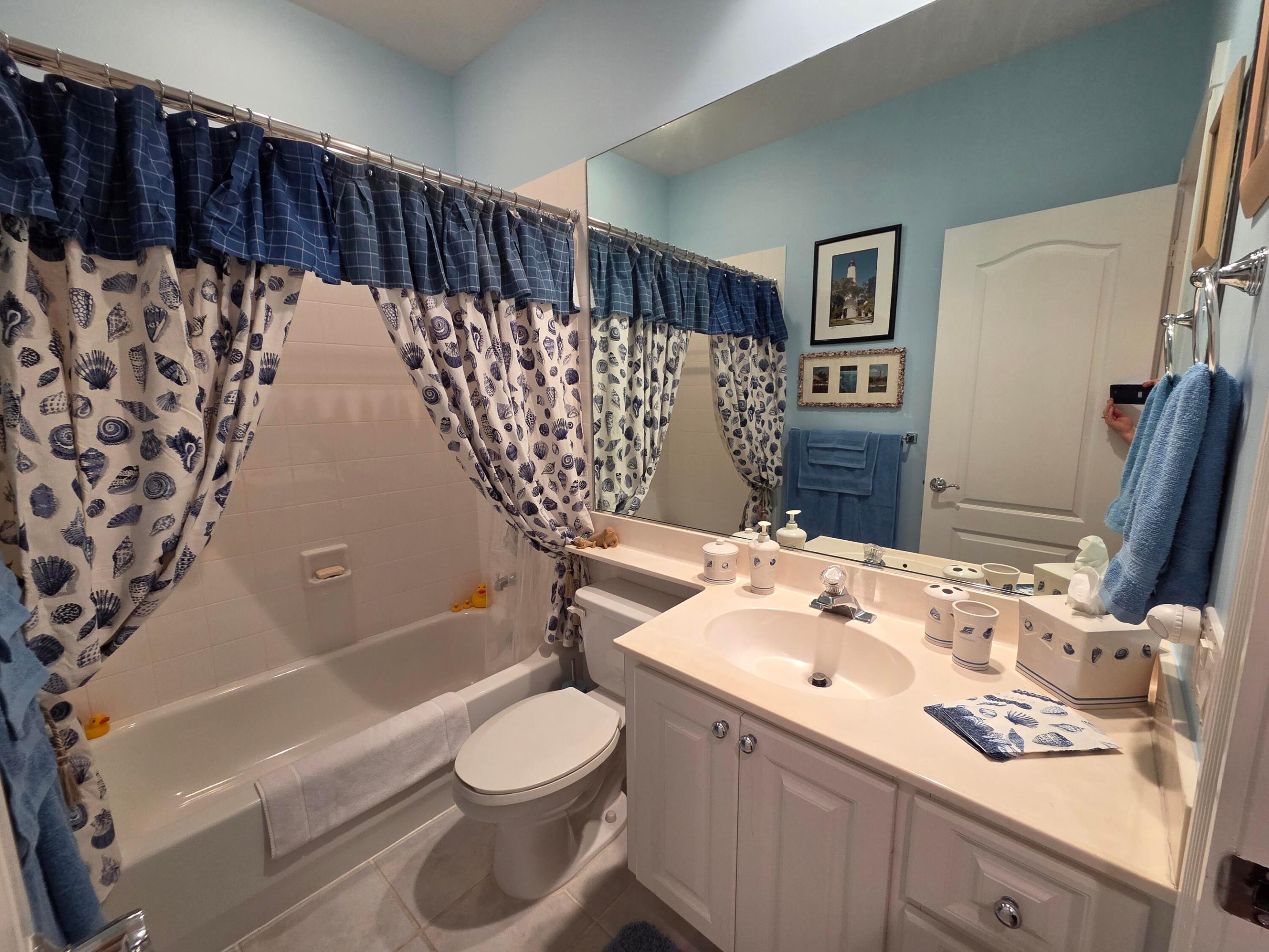 58 Tall Oaks, Tequesta FL 33469