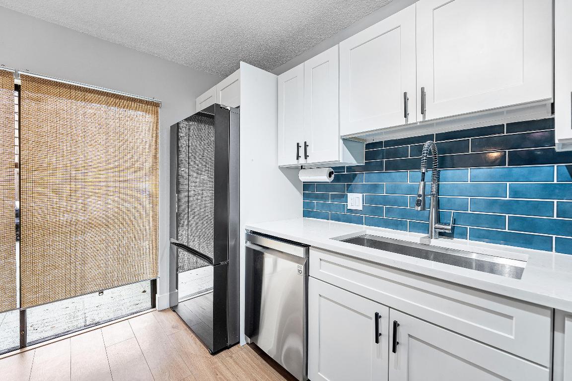707 7th, Palm Beach Gardens FL 33410