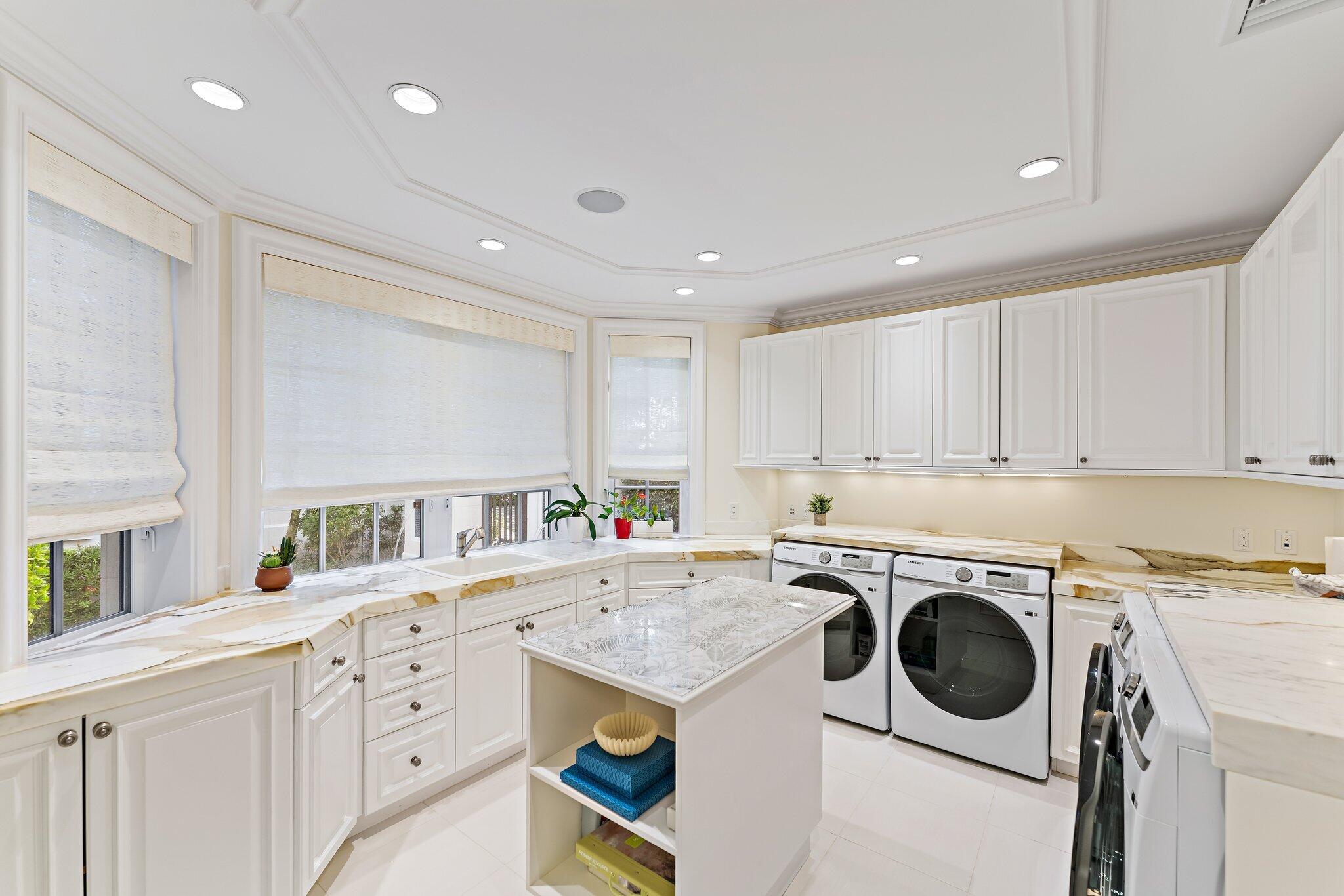 372 Regatta, Jupiter FL 33477