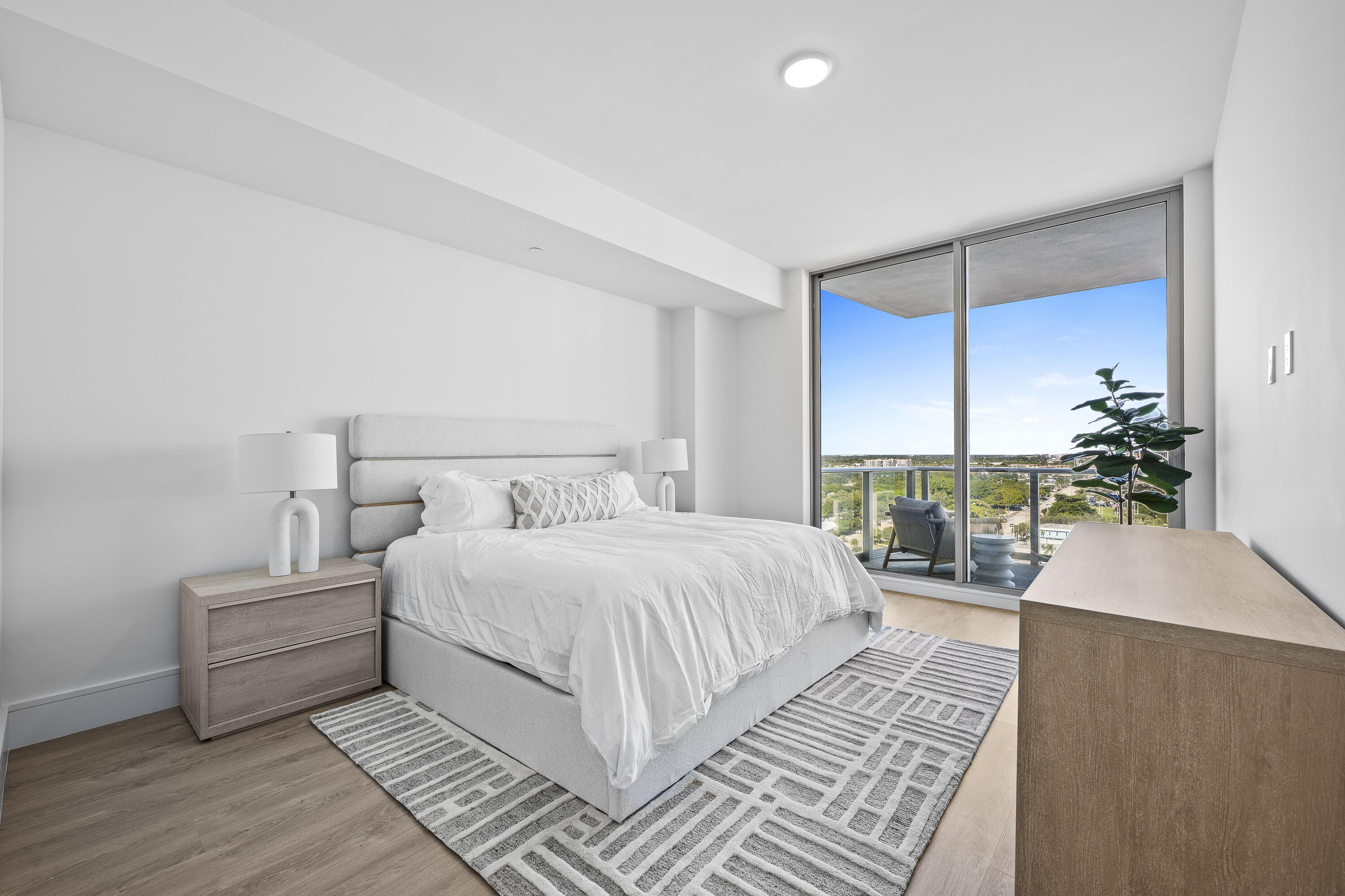 220 Lake Shore #1413, Lake Park FL 33403