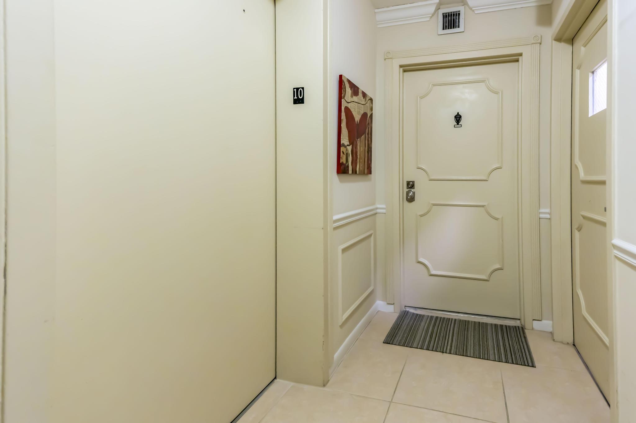 4301 N Ocean #1002, Boca Raton FL 33431