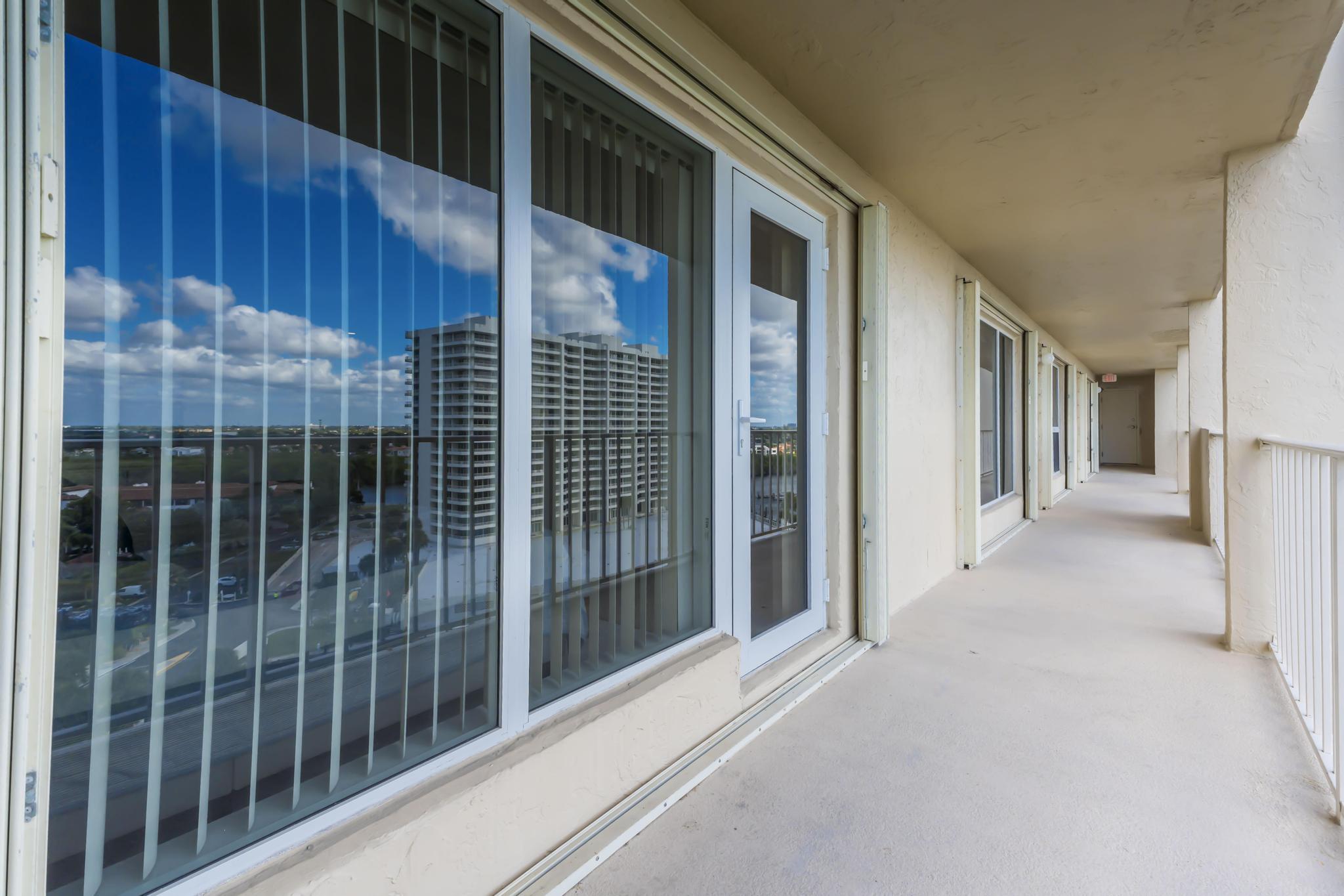 4301 N Ocean #1002, Boca Raton FL 33431