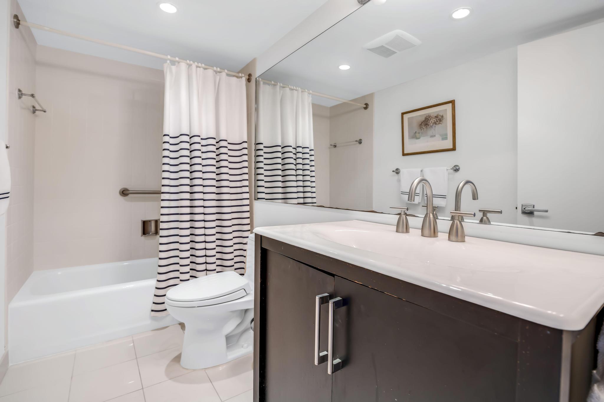 4301 N Ocean #1002, Boca Raton FL 33431
