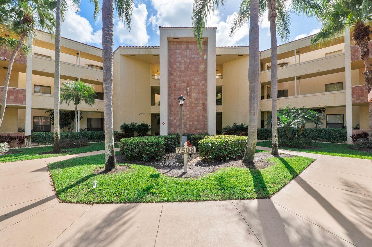 7508 La Paz #304, Boca Raton FL 33433