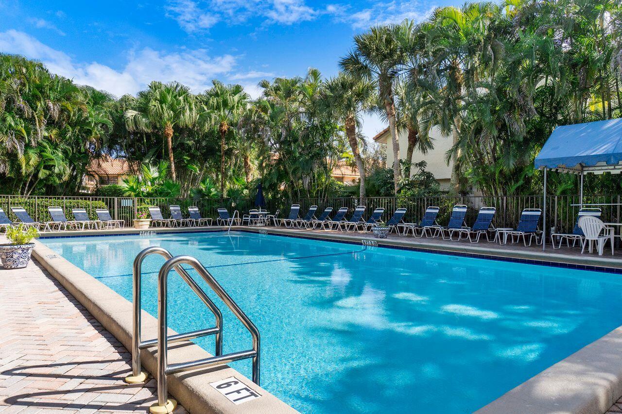 7508 La Paz #304, Boca Raton FL 33433