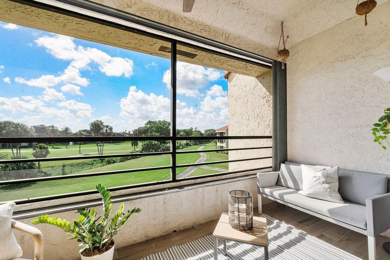 7508 La Paz #304, Boca Raton FL 33433