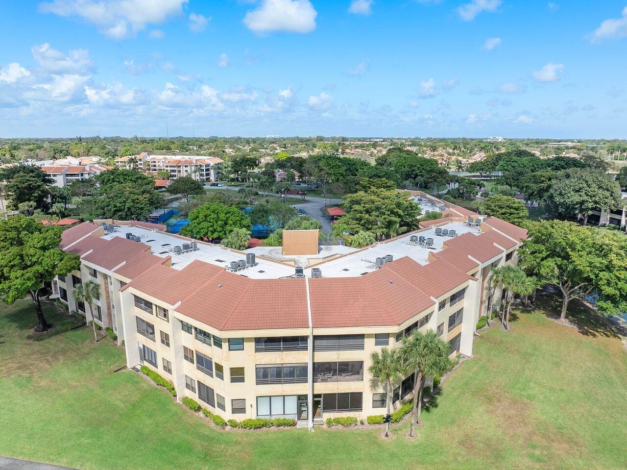 7508 La Paz #304, Boca Raton FL 33433