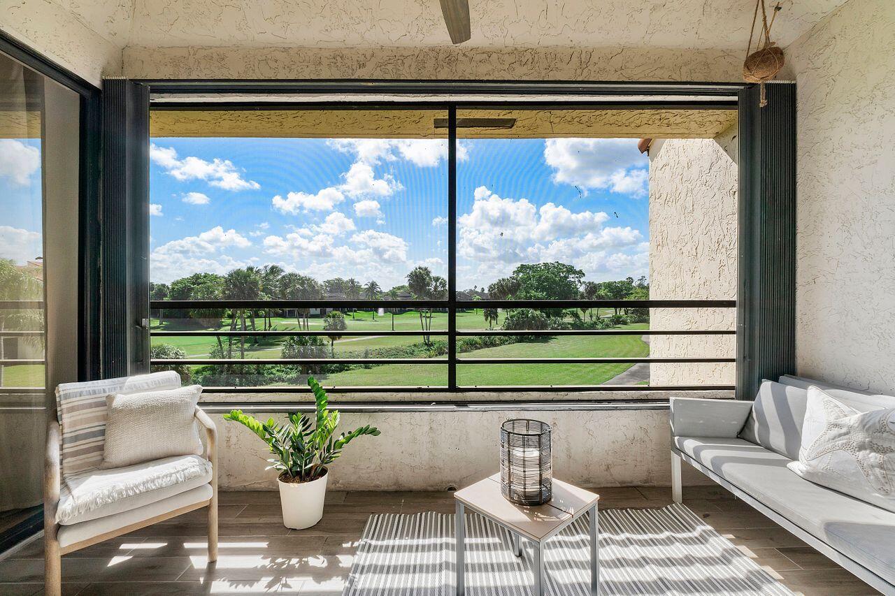 7508 La Paz #304, Boca Raton FL 33433