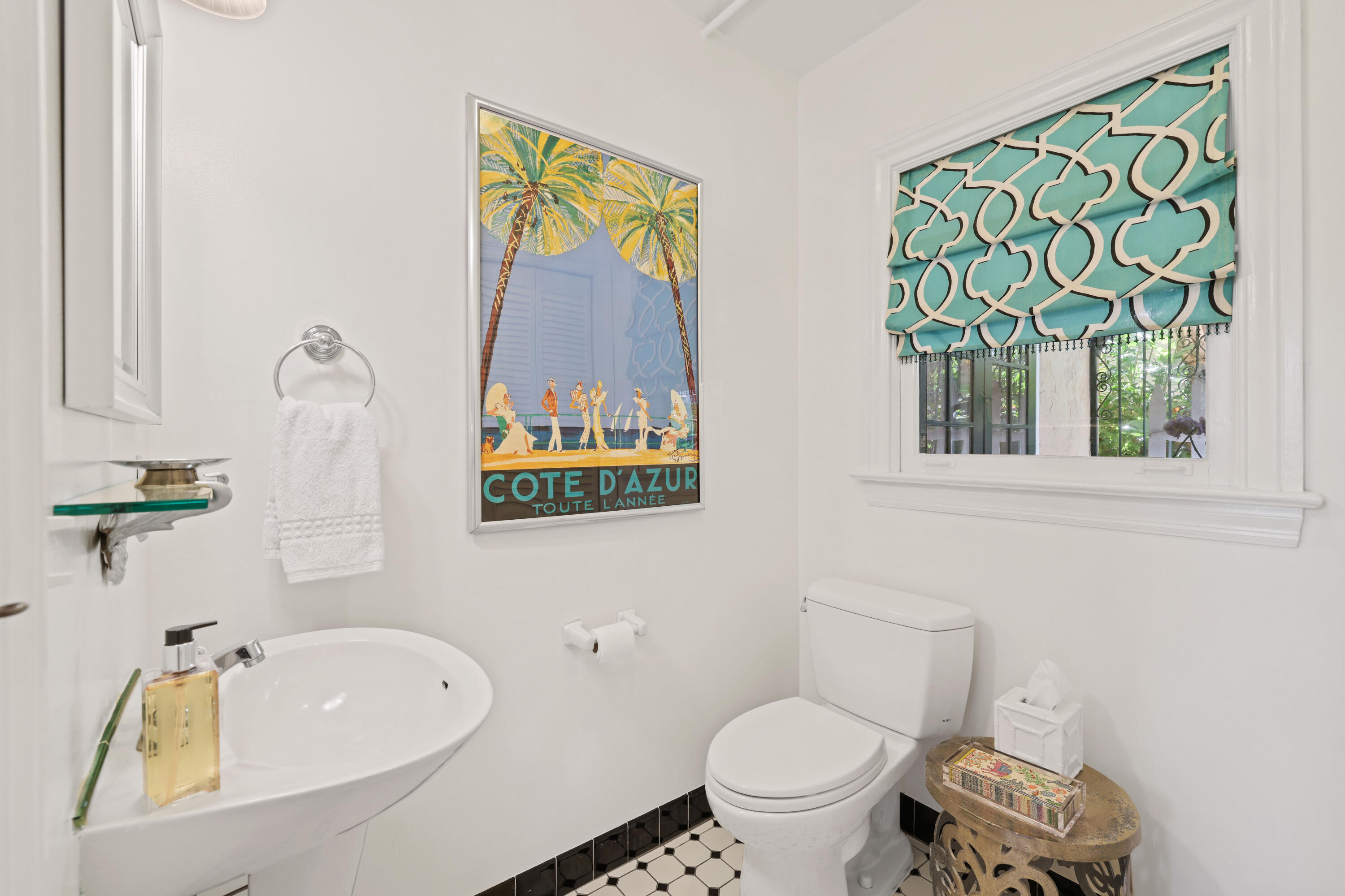 325 Greymon, West Palm Beach FL 33405
