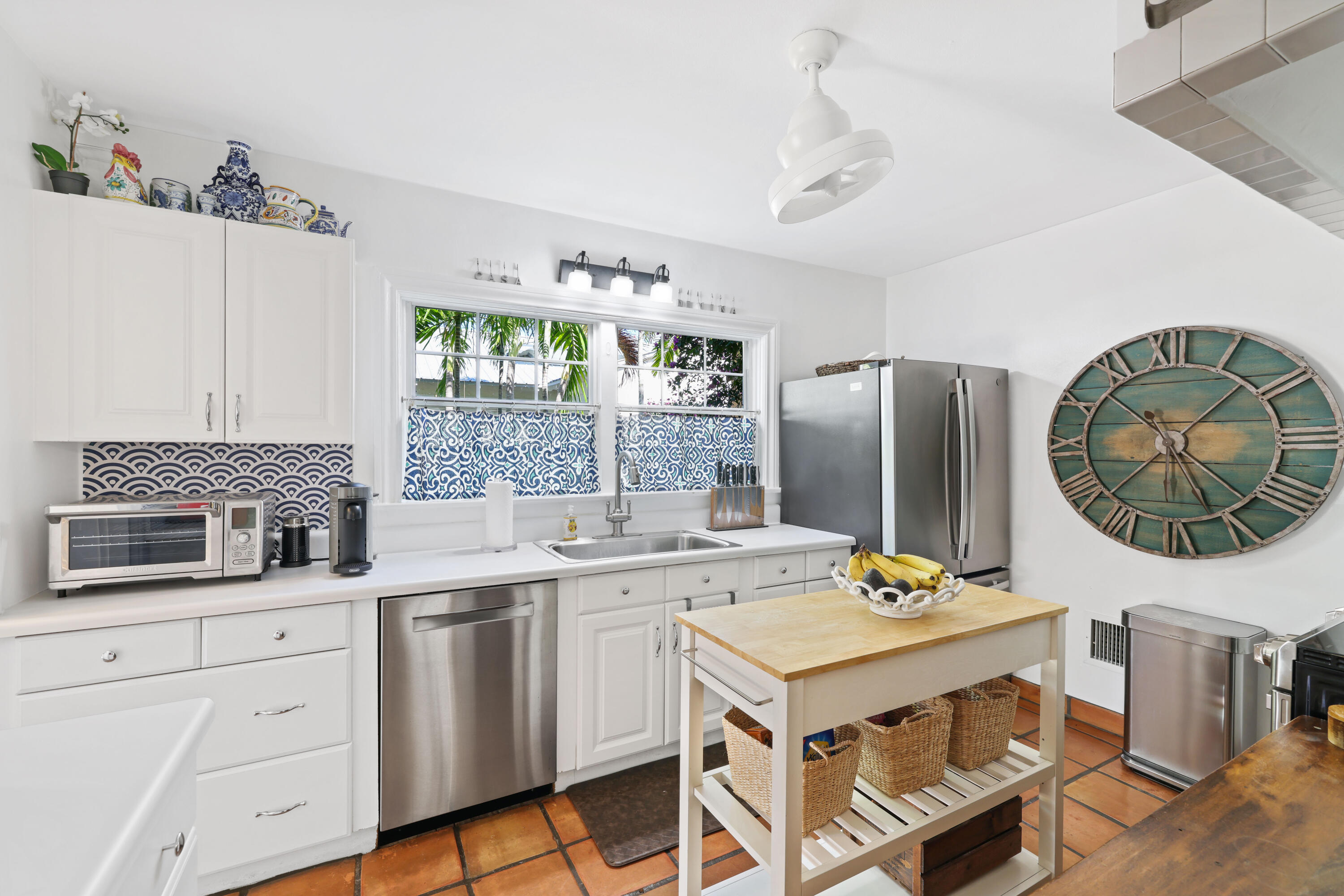 325 Greymon, West Palm Beach FL 33405