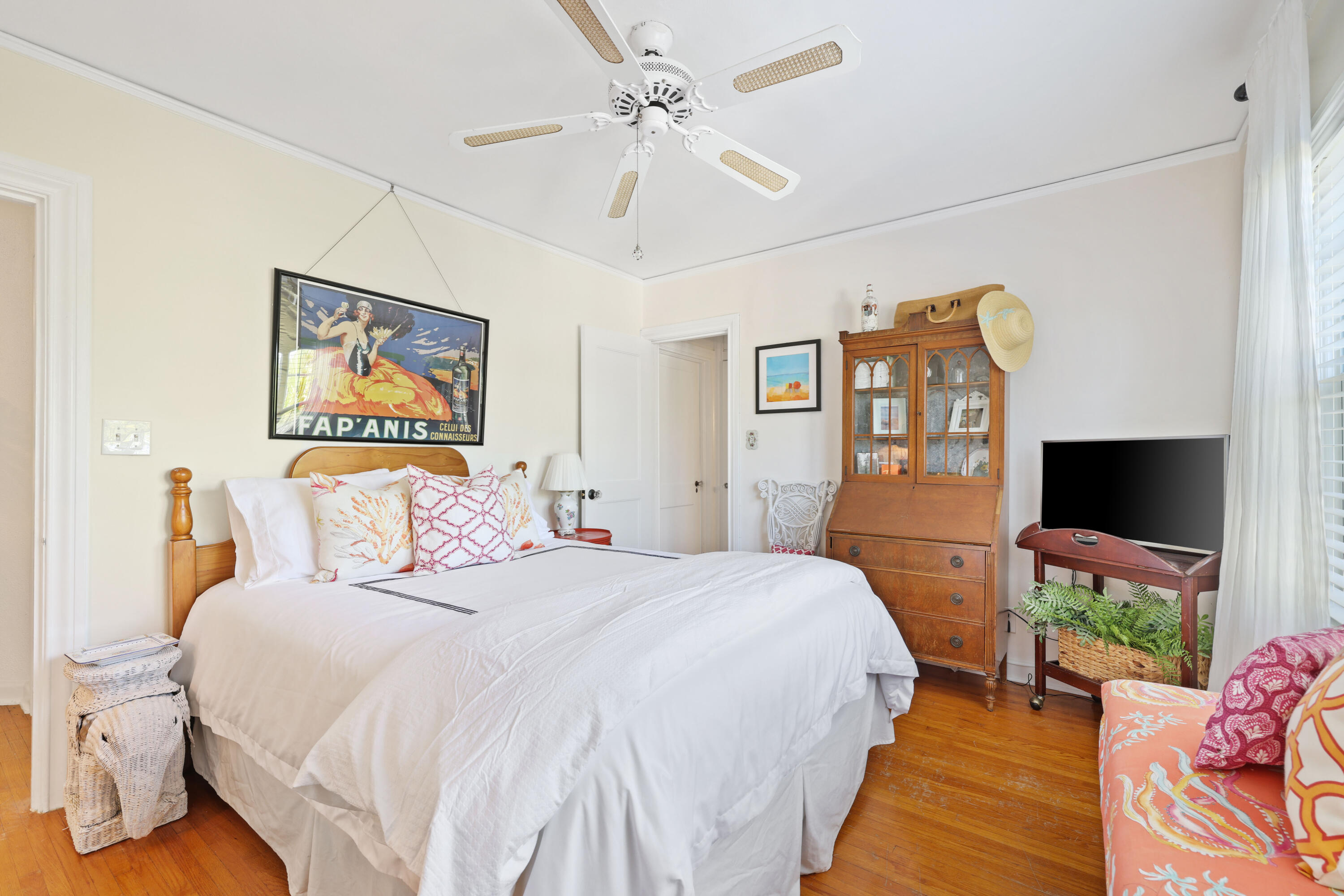 325 Greymon, West Palm Beach FL 33405