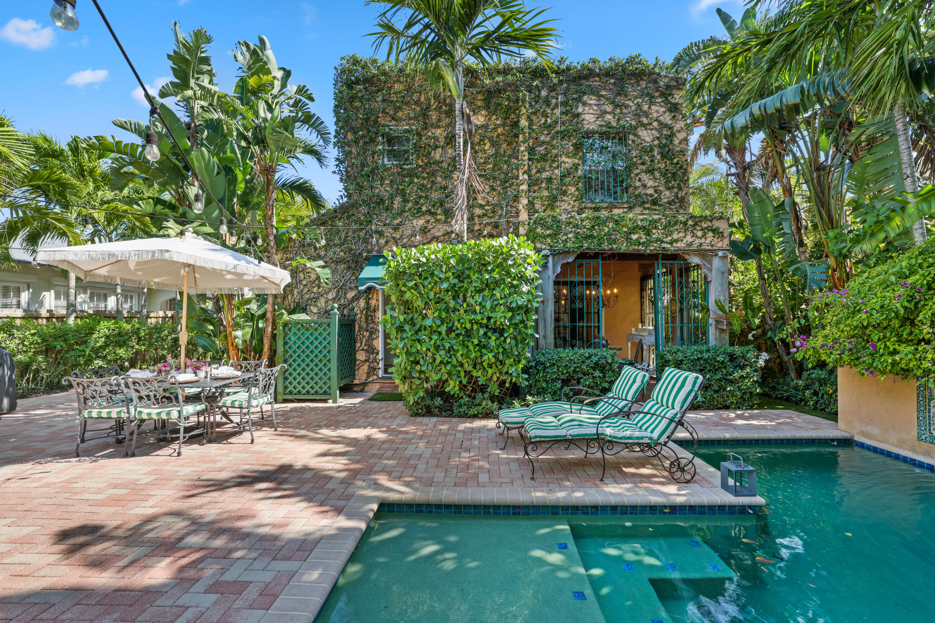 325 Greymon, West Palm Beach FL 33405