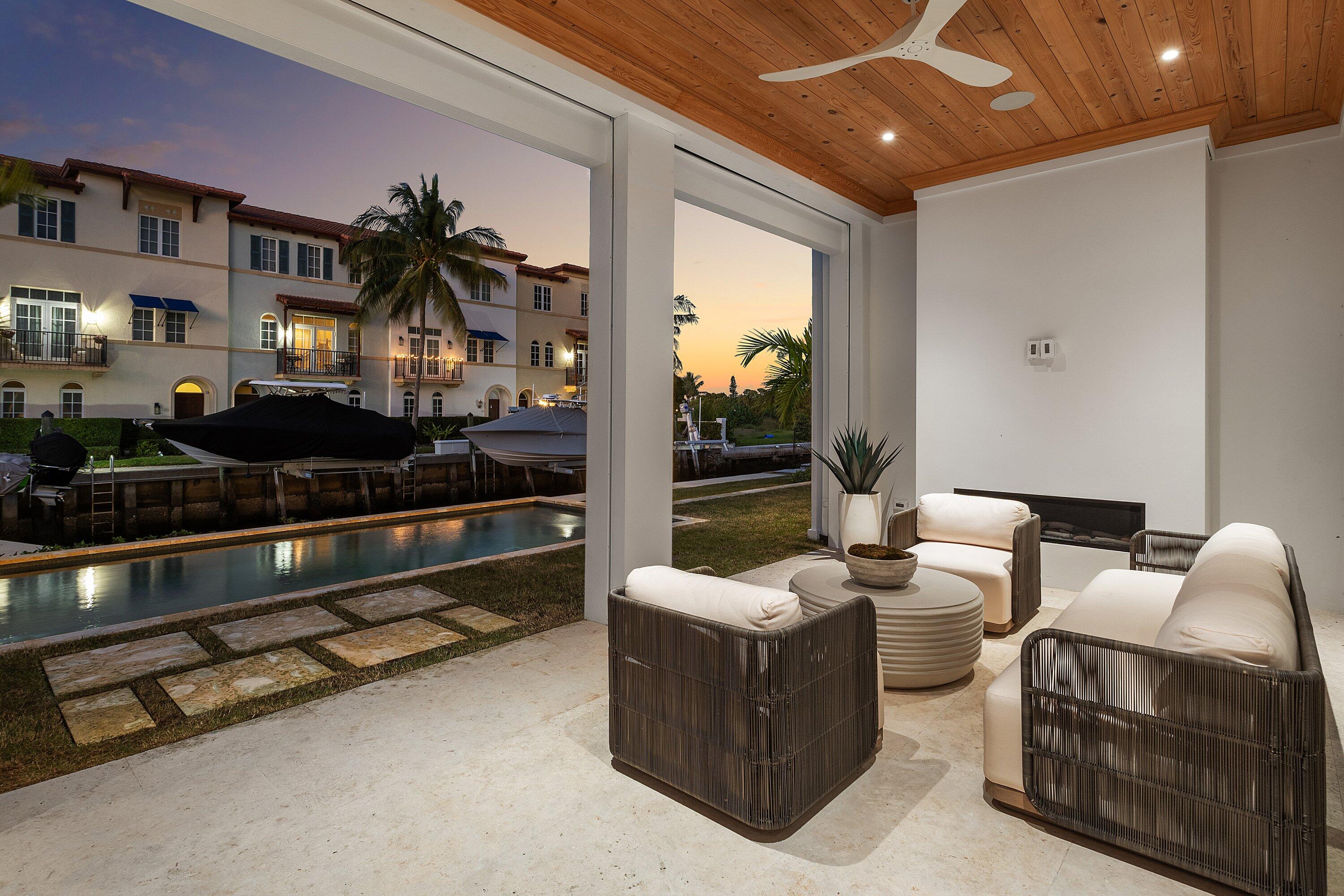 819 Bamboo Lane, Delray Beach FL 33483