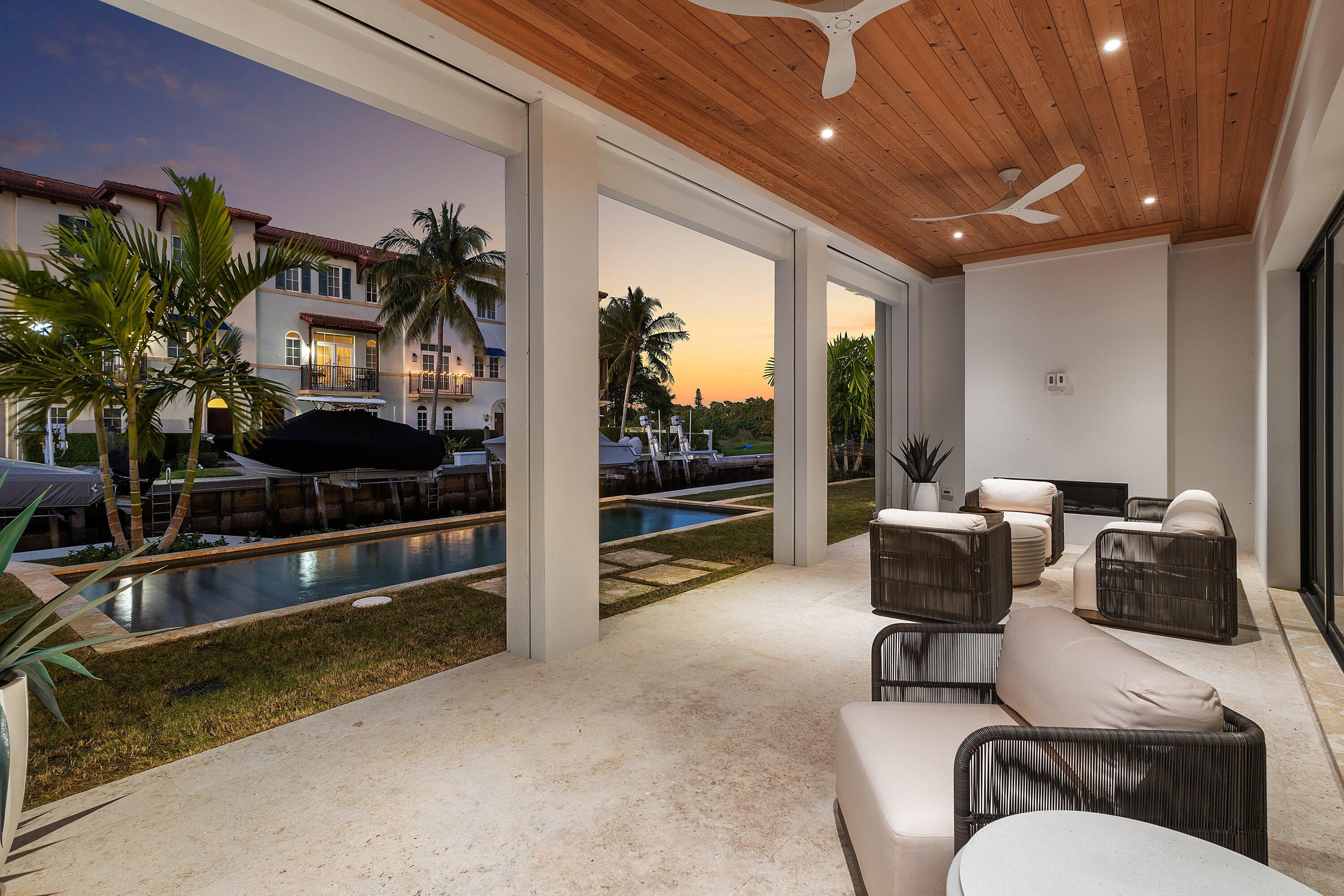 819 Bamboo Lane, Delray Beach FL 33483