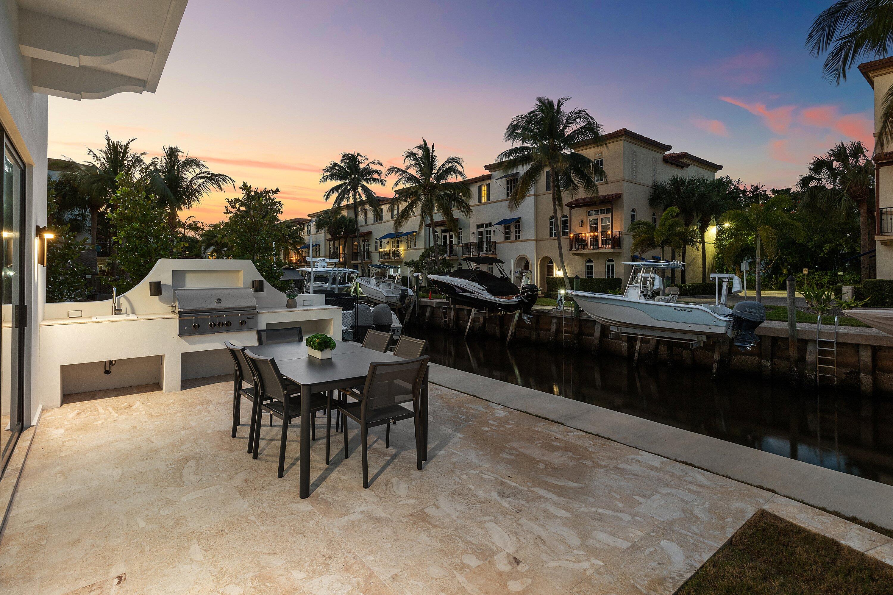 819 Bamboo Lane, Delray Beach FL 33483