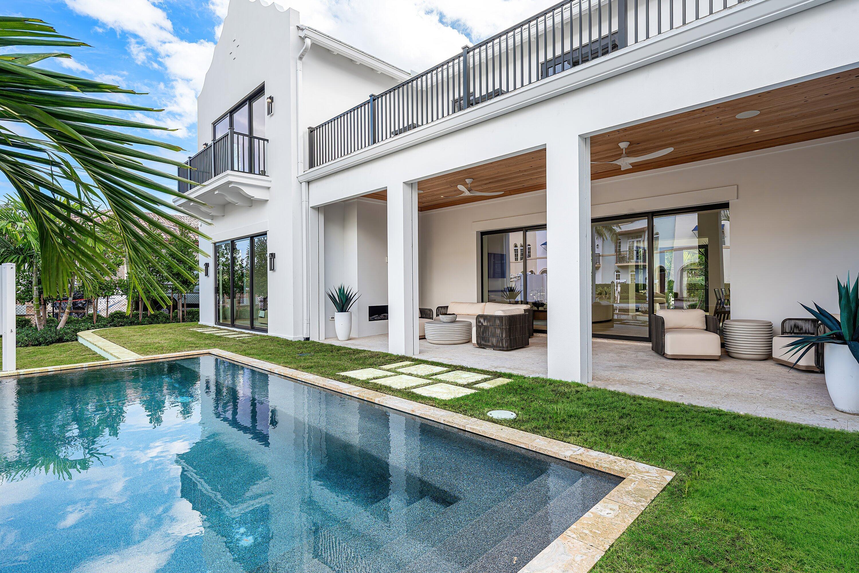 819 Bamboo Lane, Delray Beach FL 33483
