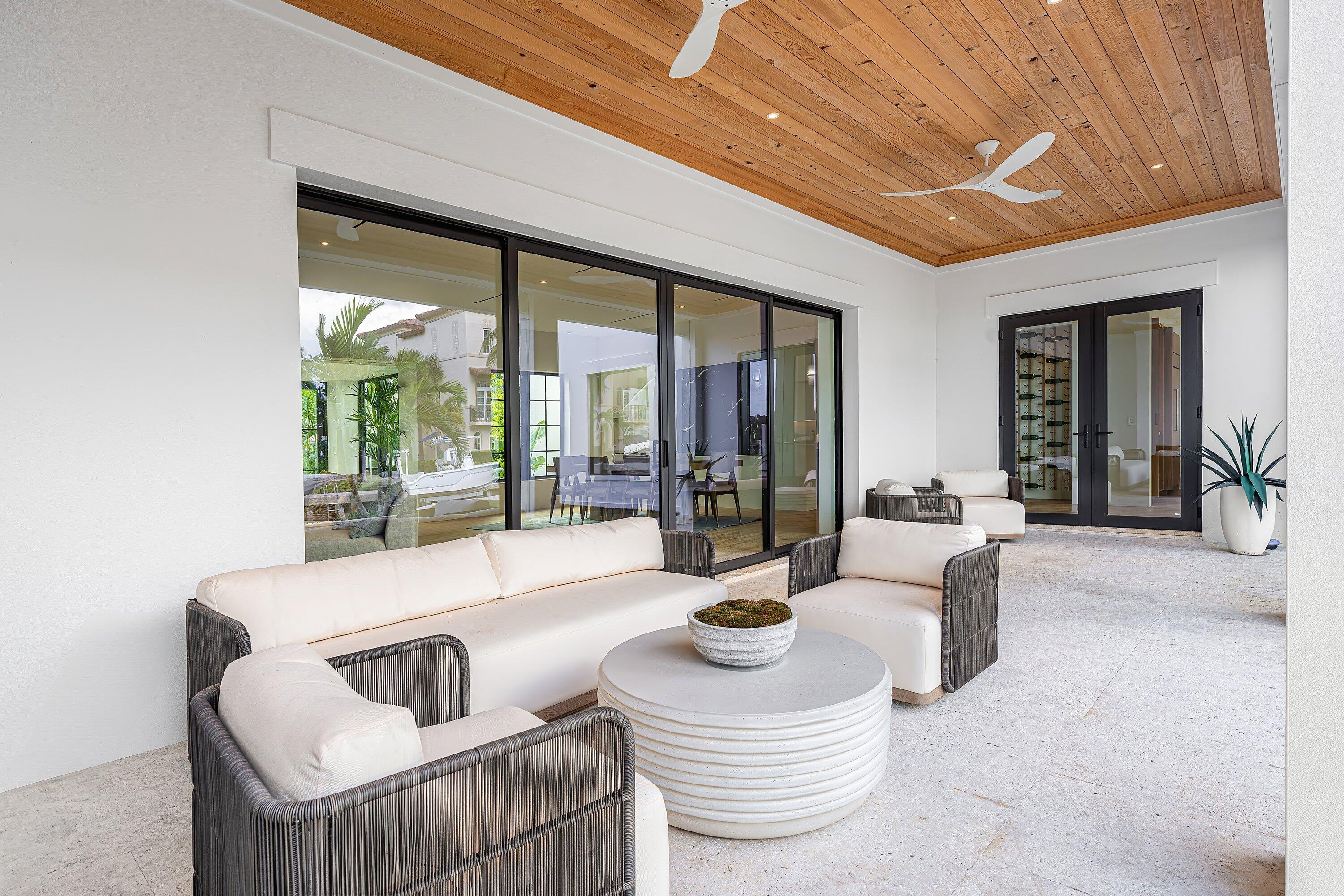 819 Bamboo Lane, Delray Beach FL 33483