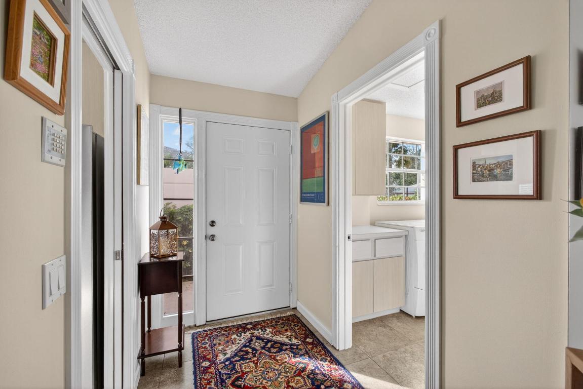 4238 Royal Oak, Palm Beach Gardens FL 33410