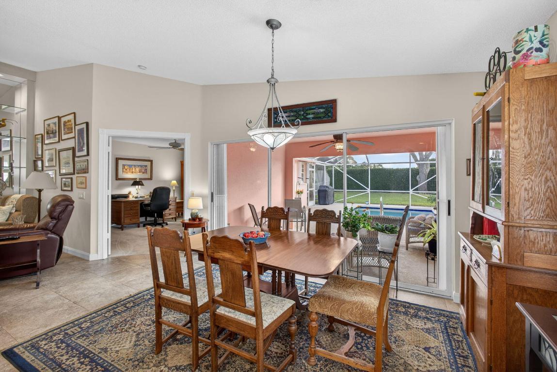 4238 Royal Oak, Palm Beach Gardens FL 33410