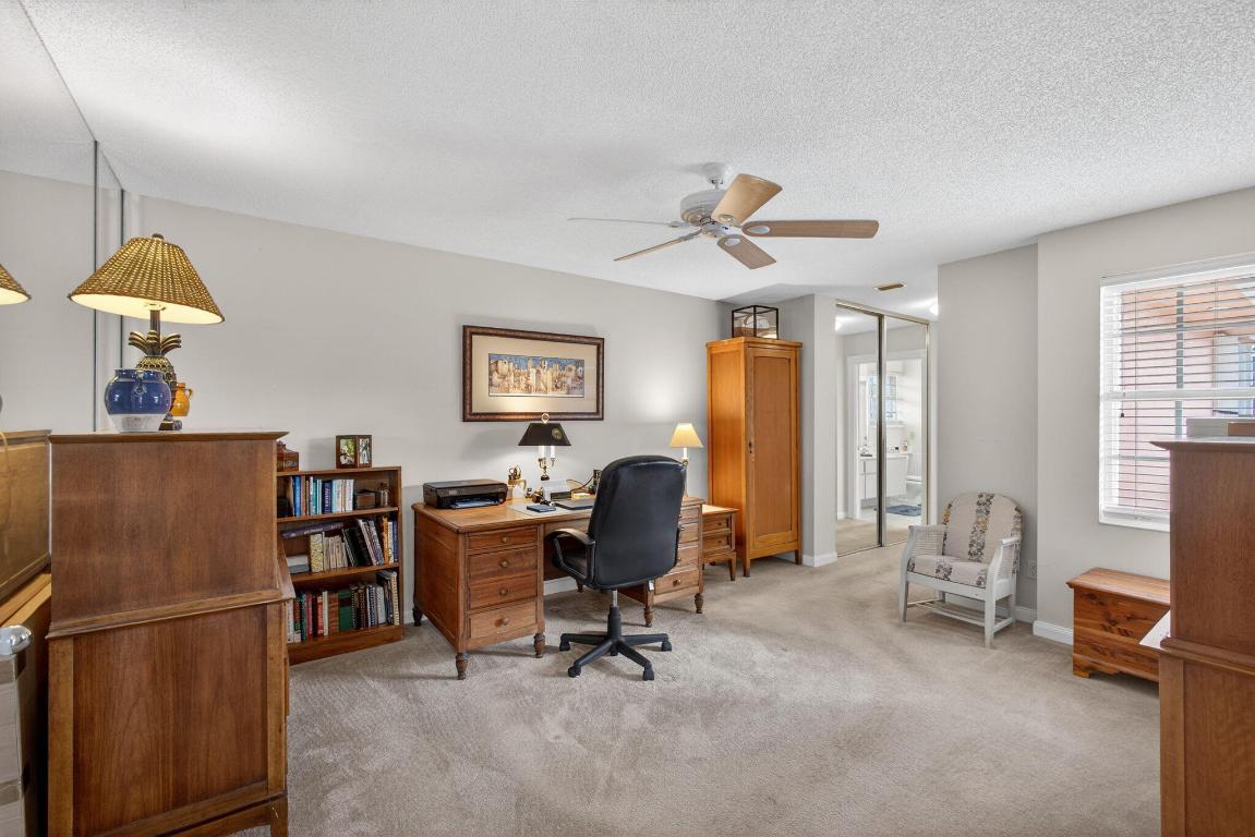 4238 Royal Oak, Palm Beach Gardens FL 33410