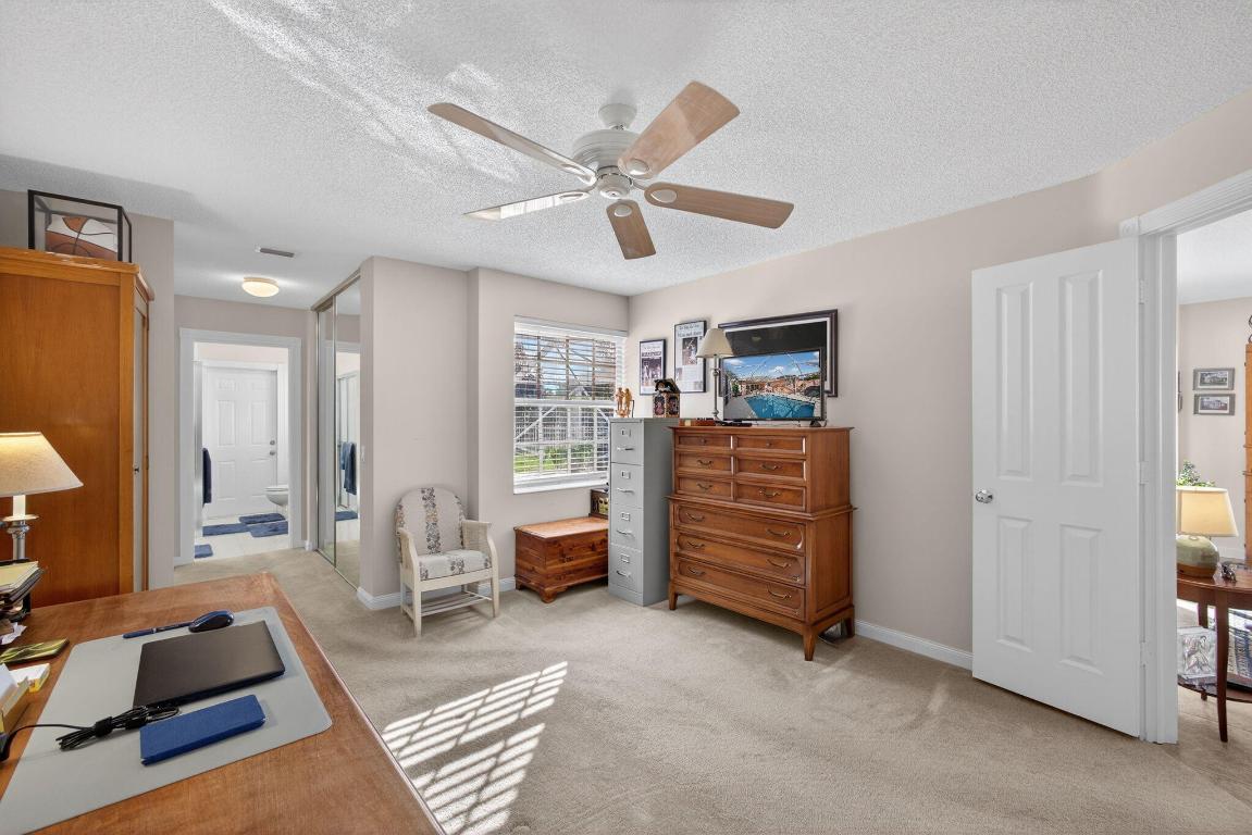 4238 Royal Oak, Palm Beach Gardens FL 33410