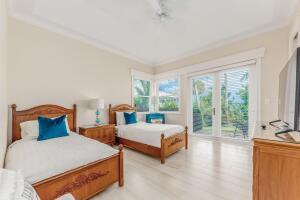 901 SE Riverside, Stuart FL 34994
