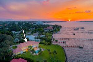 901 SE Riverside, Stuart FL 34994