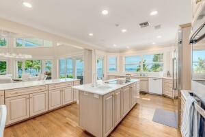 901 SE Riverside, Stuart FL 34994