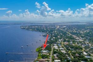 901 SE Riverside, Stuart FL 34994