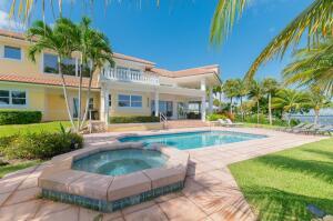 901 SE Riverside, Stuart FL 34994