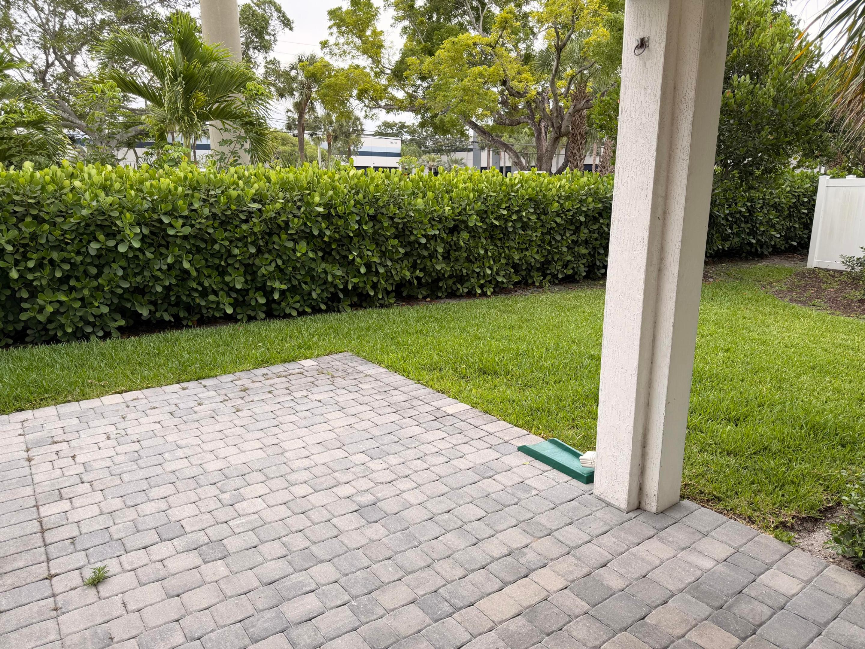 562 Parsons, Deerfield Beach FL 33442