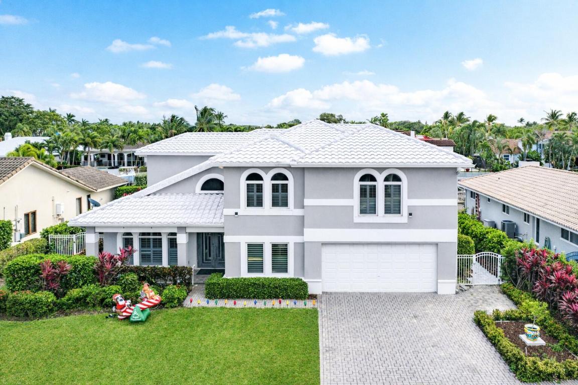 678 Carriage Hill, Boca Raton FL 33486