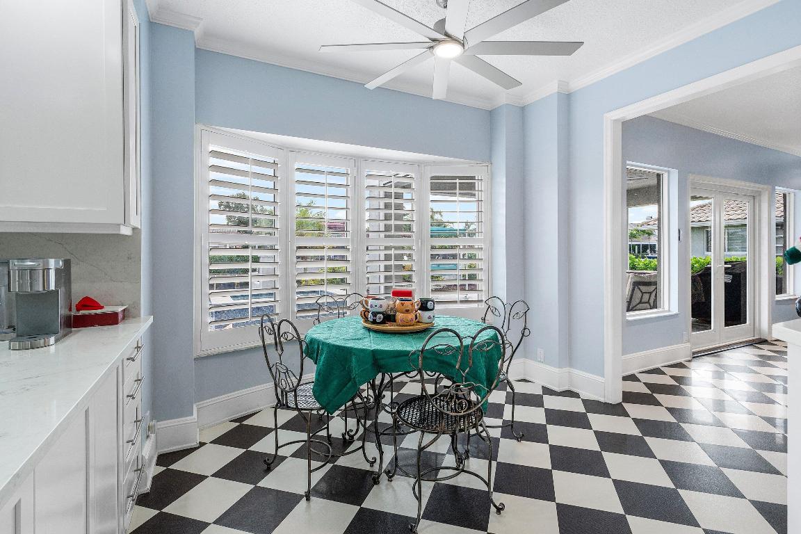 678 Carriage Hill, Boca Raton FL 33486