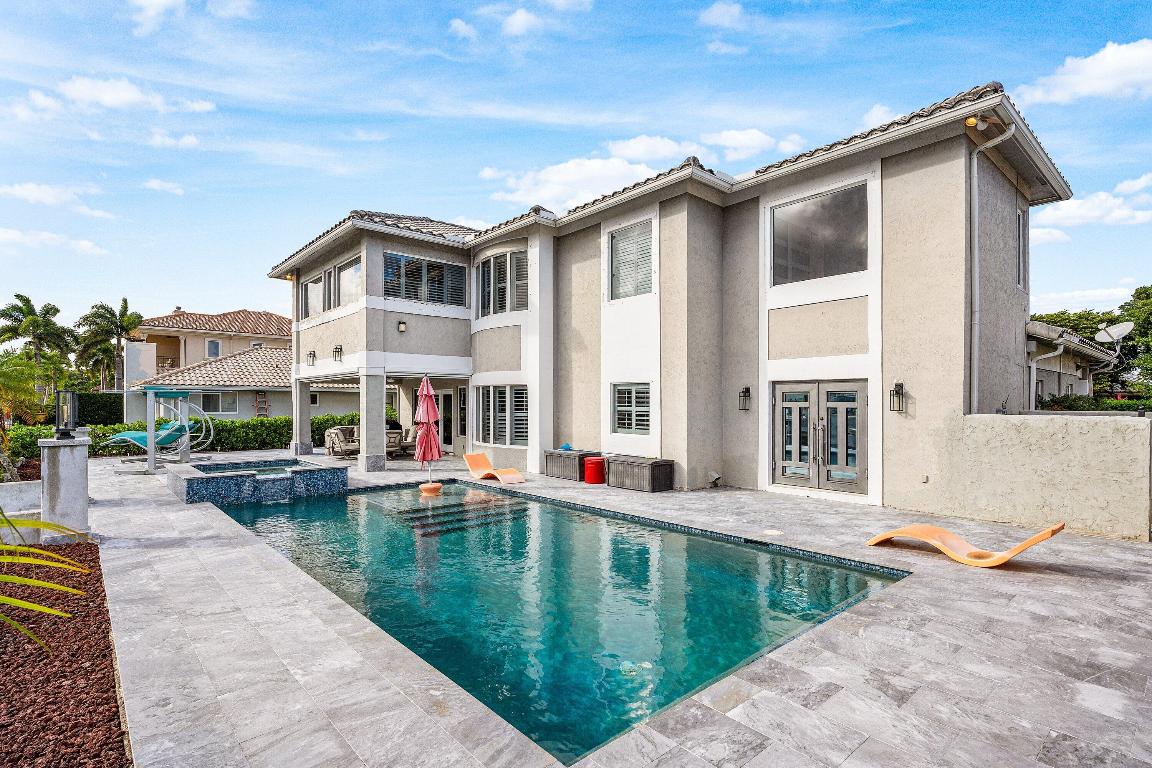 678 Carriage Hill, Boca Raton FL 33486