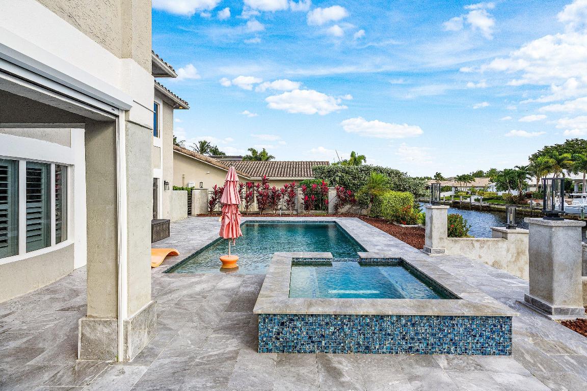 678 Carriage Hill, Boca Raton FL 33486