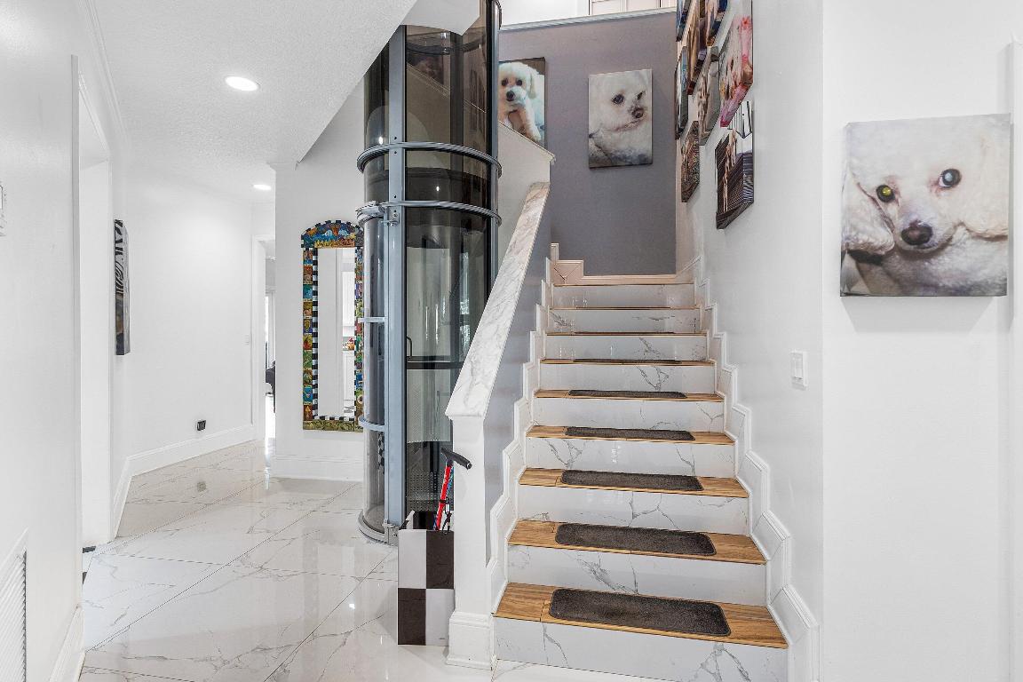 678 Carriage Hill, Boca Raton FL 33486