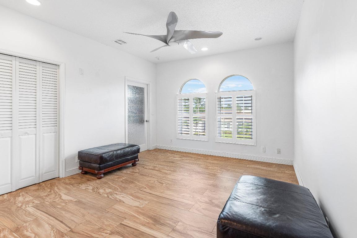 678 Carriage Hill, Boca Raton FL 33486