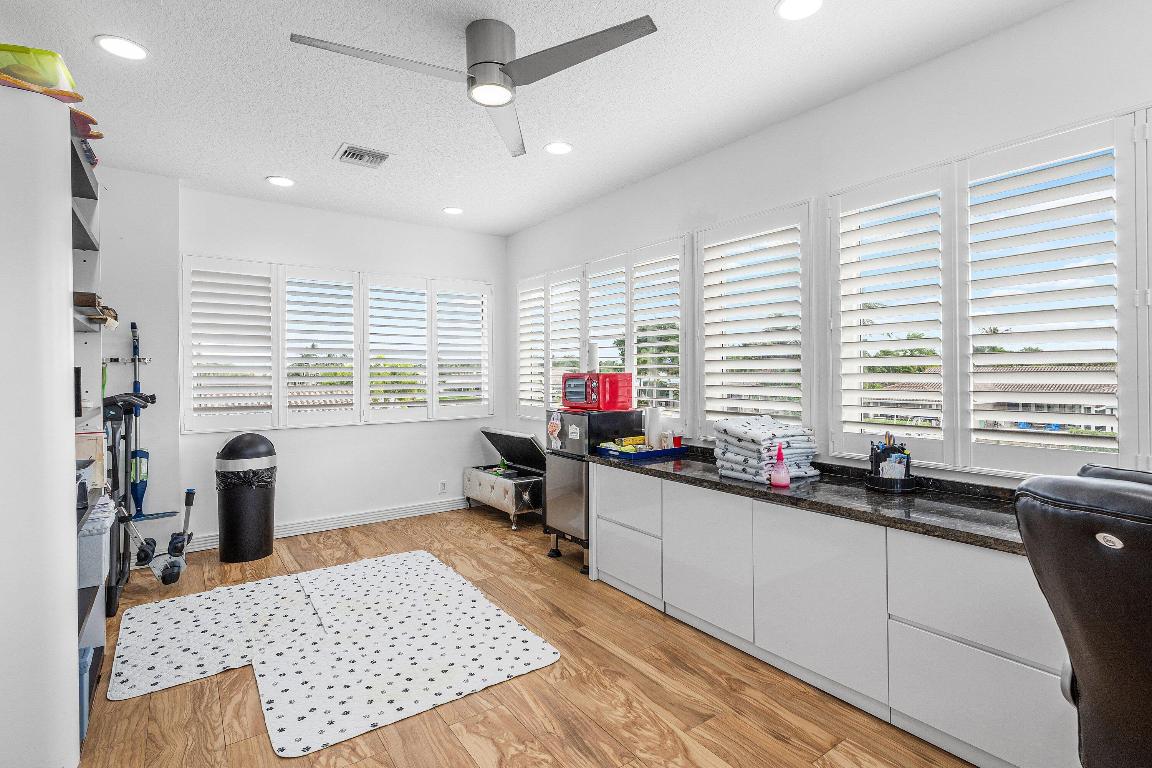 678 Carriage Hill, Boca Raton FL 33486
