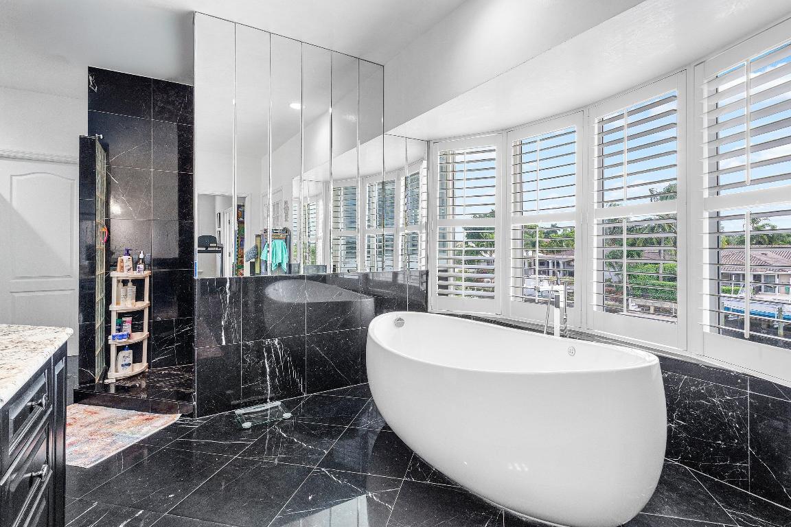 678 Carriage Hill, Boca Raton FL 33486