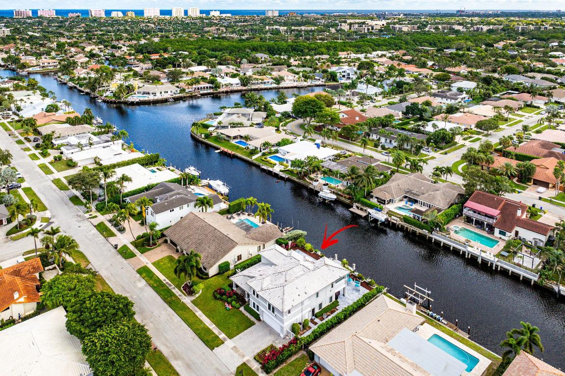 678 Carriage Hill, Boca Raton FL 33486