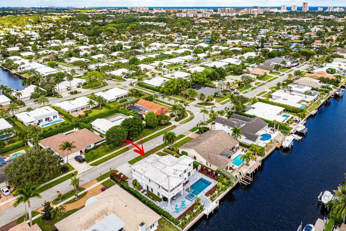 678 Carriage Hill, Boca Raton FL 33486