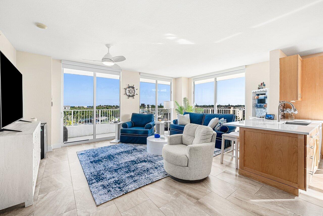 625 Casa Loma #602, Boynton Beach FL 33435