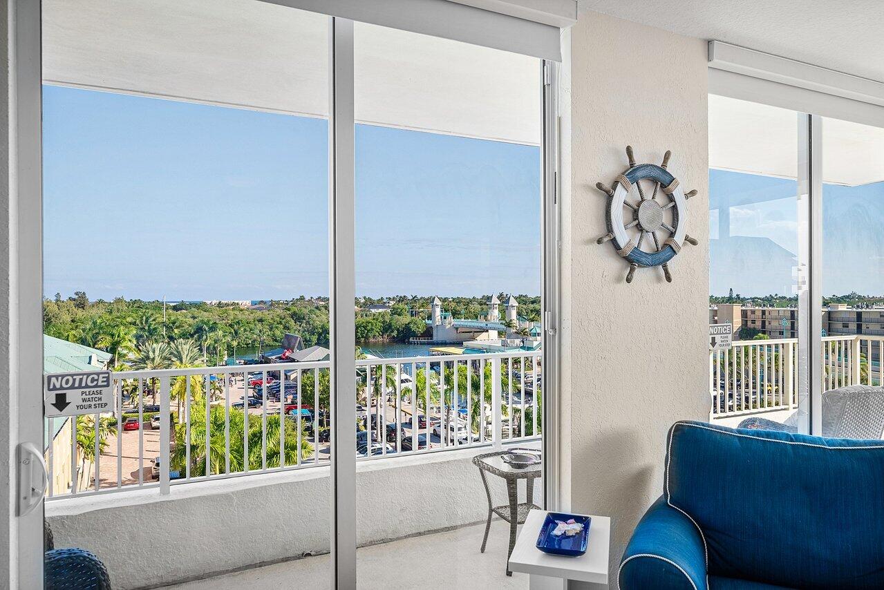 625 Casa Loma #602, Boynton Beach FL 33435