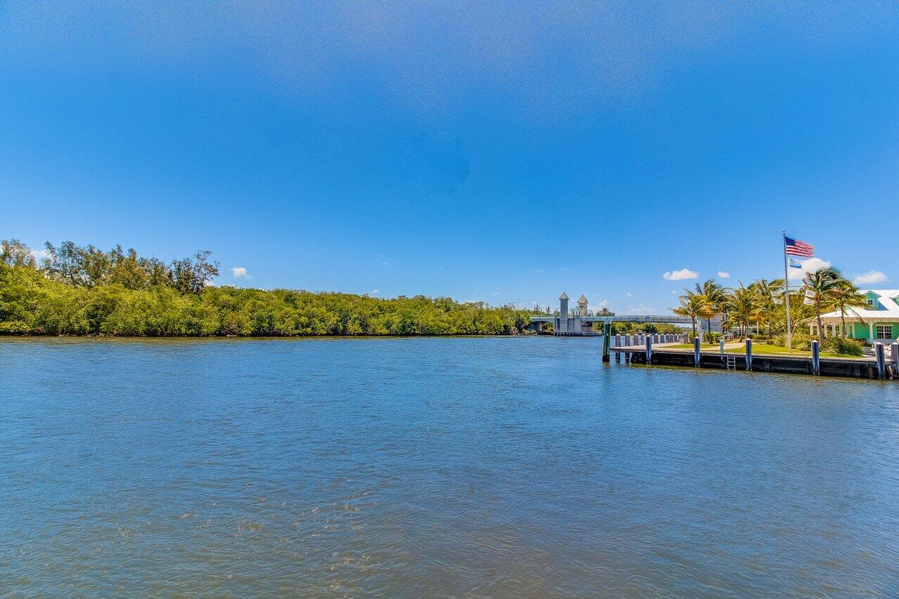 625 Casa Loma #602, Boynton Beach FL 33435