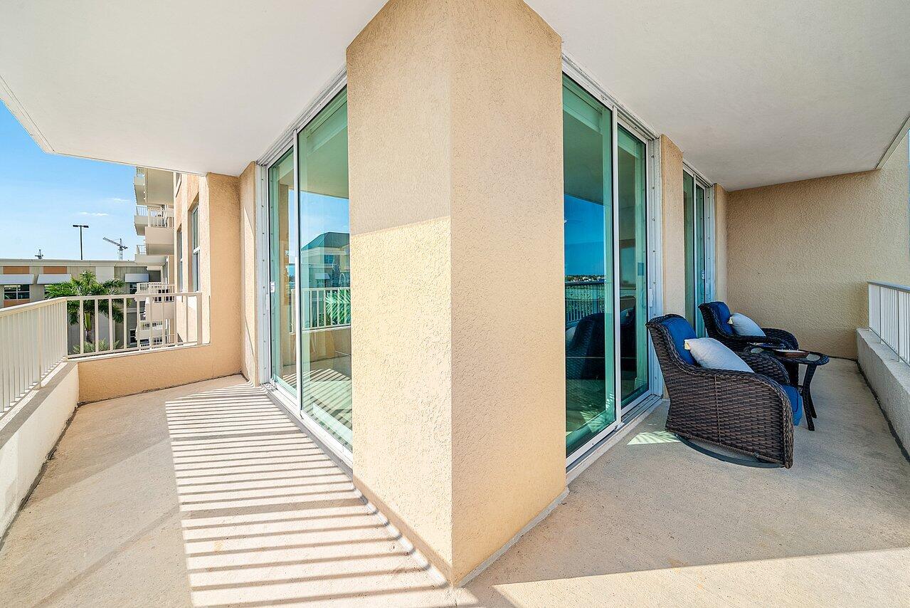 625 Casa Loma #602, Boynton Beach FL 33435