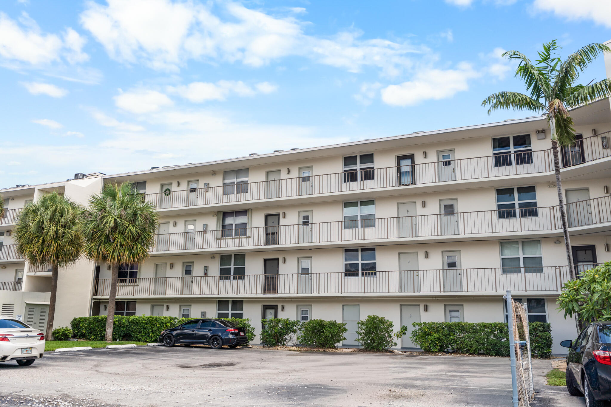 4501 NE 21st #406, Fort Lauderdale FL 33308