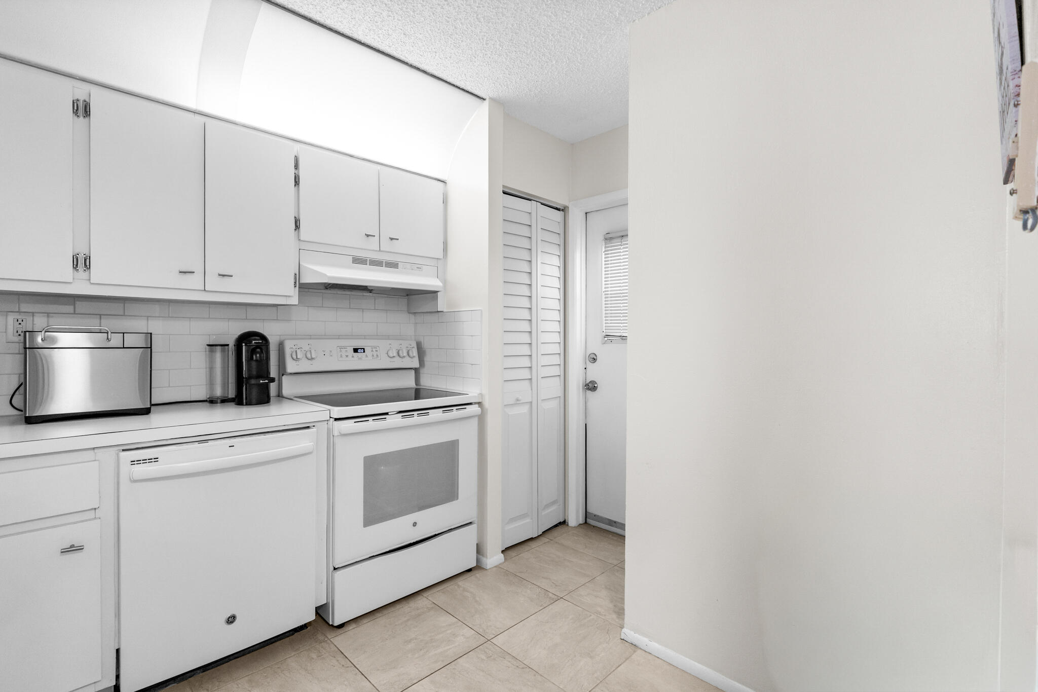 4501 NE 21st #406, Fort Lauderdale FL 33308