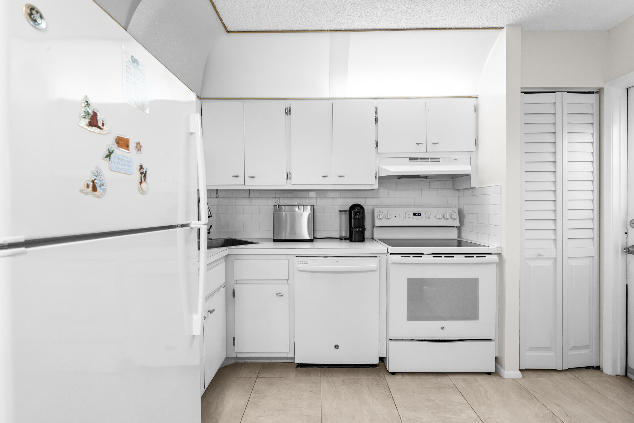 4501 NE 21st #406, Fort Lauderdale FL 33308